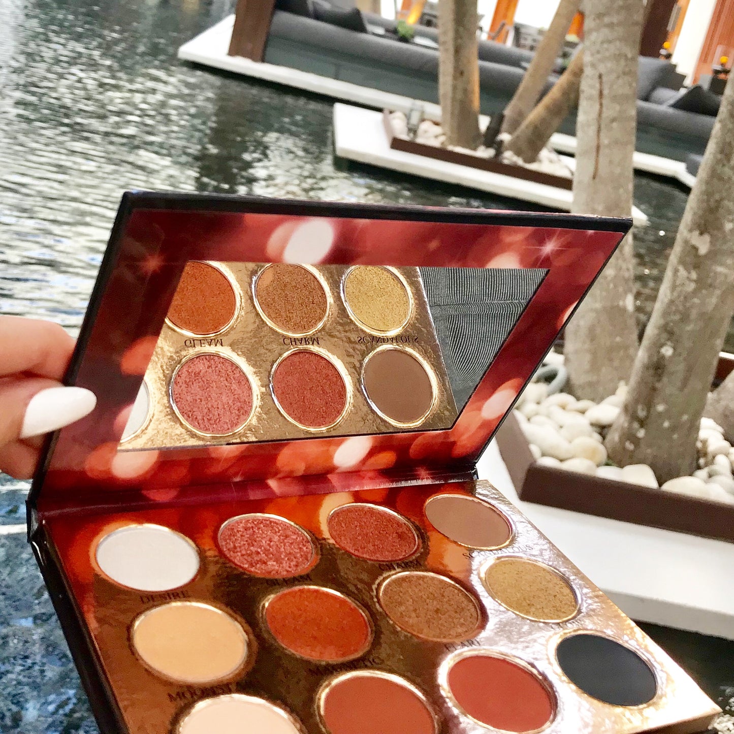 Exotic | Multi-Color | Matte | Metallic | Shimmer | High-Pigmented | Long-Wear | Vegan | Eyeshadow Palette